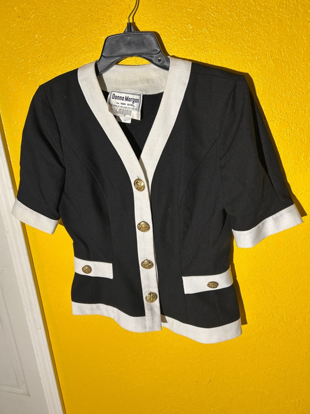 Donna Morgan Black and White Short Sleeve Contrast Trim Blazer